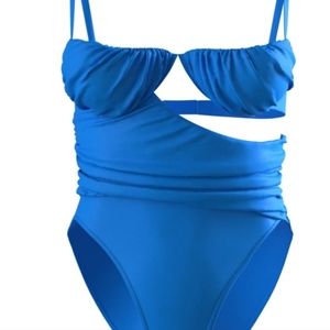 HANIFA - Zeline One Piece (S) Brand New